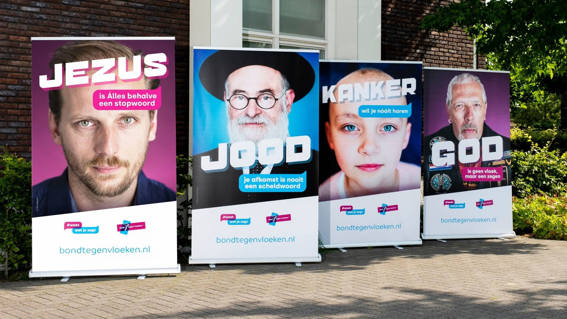 De posters van de campagne #weetwatjezegt